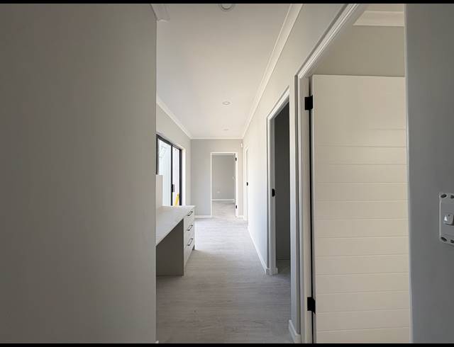 3 BEDROOM HOUSE FOR SALE IN SANDOWN